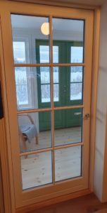 Helglasad V12 Combi ytterdörr med enbart handtag Helglasad V12 Combi ytterdörr med enbart handtag