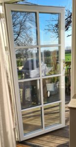 Helglasad altandörr SW17 med fast spröjs utan distanslist Helglasad altandörr SW17 med fast spröjs utan distanslist