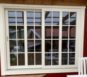 Skjutdörr GU Lift o slide m fast spröjs med profil från utsidan Skjutdörr GU med fast spröjs