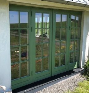 V12 Combi altandörr med fasta sidoljus grön V12 Combi altandörr med fasta sidoljus