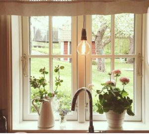 V21 m rundad profil fast spröjs o finger- och stormkrokar från insidan vanliga gångjärn V21 m rundad profil fast spröjs o finger- och stormkrokar från insidan vanliga gångjärn