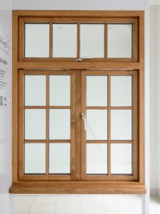 laserat V21 3-luft med slät fast träspröjs och raka kanter inne laserat V21 3-luft med slät fast träspröjs och raka kanter inne